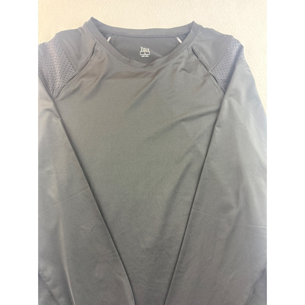 TAIL Activewear Women Black Long Sleeve Perforated Shoulder Athletic‎ Top - Picture 3 of 9